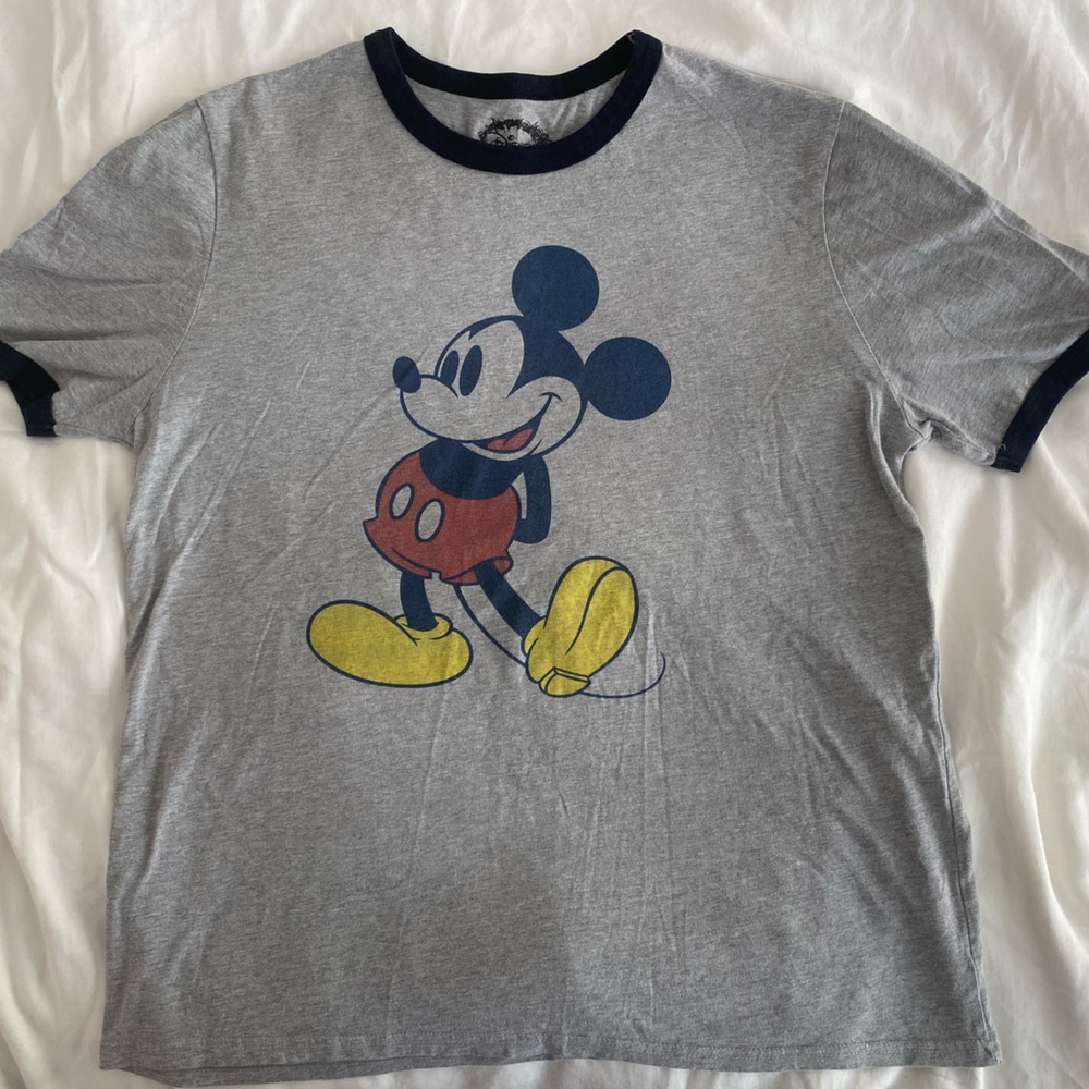 Disney Mickey Mouse tshirt